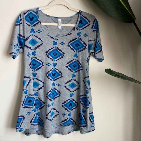 LuLaRoe Tops - LulaRoe Mickey/Minnie Hi-lo Top